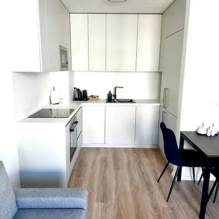 Appartement S Klimatizaciou A Balkonom Pri Letisku Bts