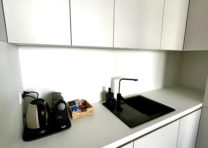 S Klimatizáciou A Balkónom Pri Letisku Bts Appartamento