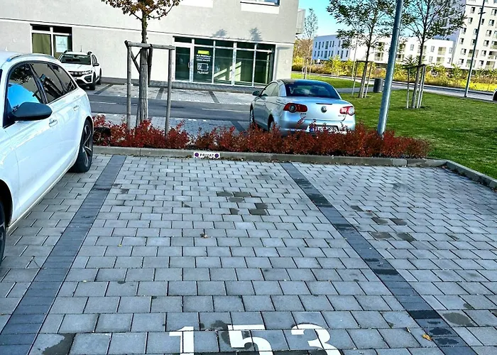 S Klimatizáciou A Balkónom Pri Letisku Bts Appartamento *