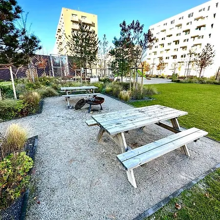 S Klimatizaciou A Balkonom Pri Letisku Bts *