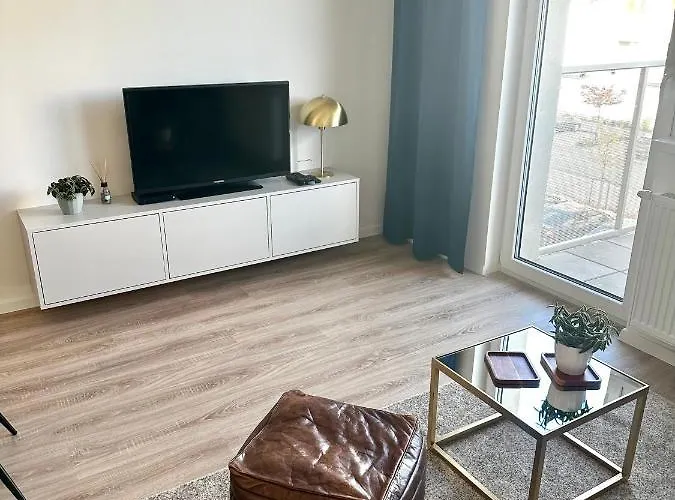 S Klimatizaciou A Balkonom Pri Letisku Bts Apartament Bratysława